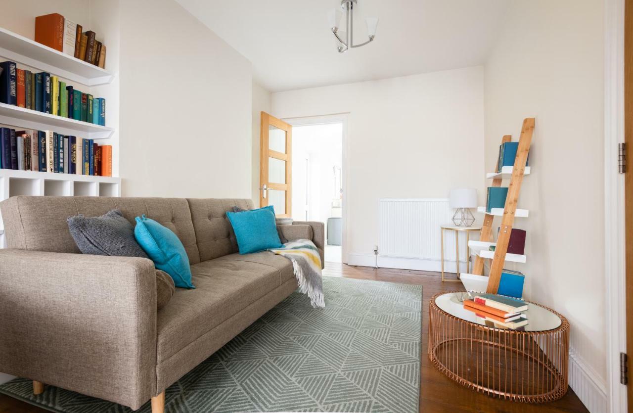 The Canary Way - Contemporary 4Bdr Home With Parking Oksford Zewnętrze zdjęcie